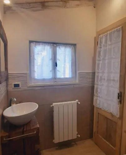 Bed & Breakfast La Corte Dei Cerri, Il Tornio 3*